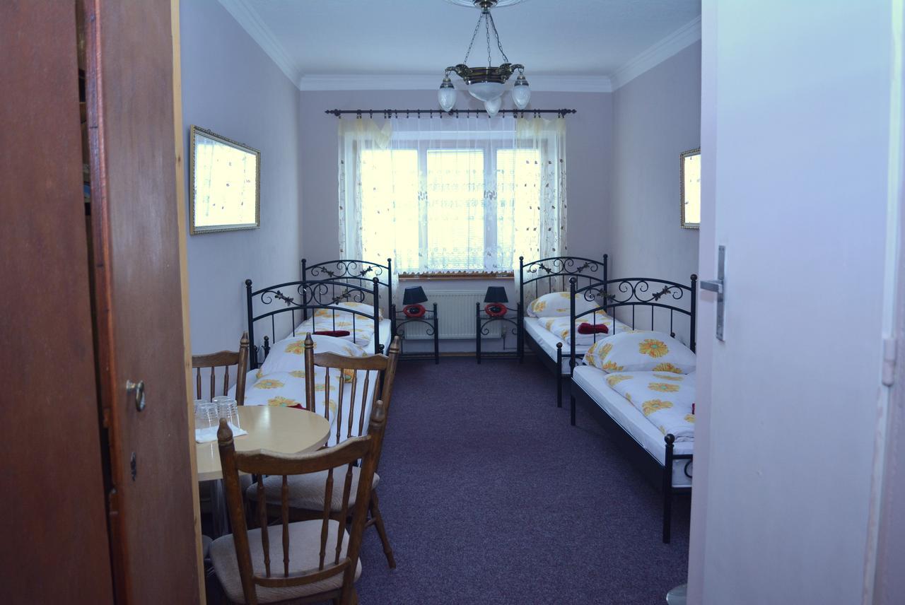 Hotel Posta Ντέτσιν Εξωτερικό φωτογραφία