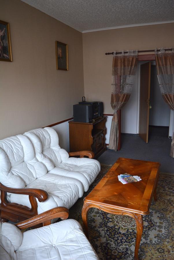 Hotel Posta Ντέτσιν Εξωτερικό φωτογραφία